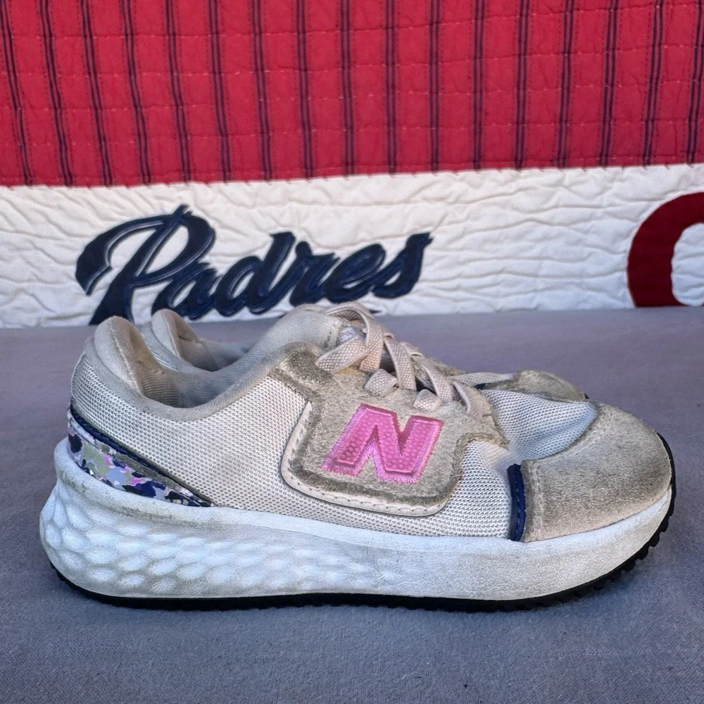Size 8c - New‎ Balance Girls FF 70 V1 IZX70KF1 Beige Running Shoes Sneakers